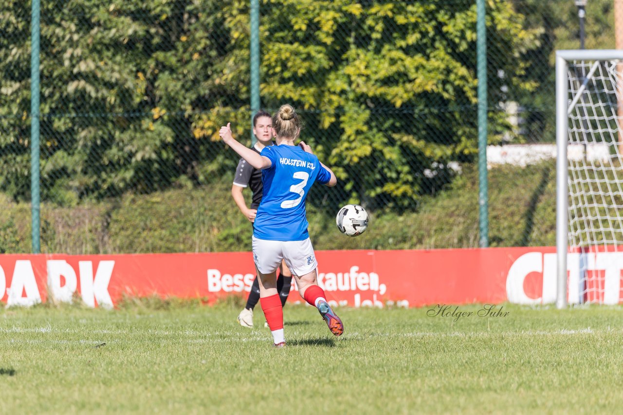 Bild 300 - F Holstein Kiel 2 - SSG Rot-Schwarz Kiel 2 : Ergebnis: 5:0